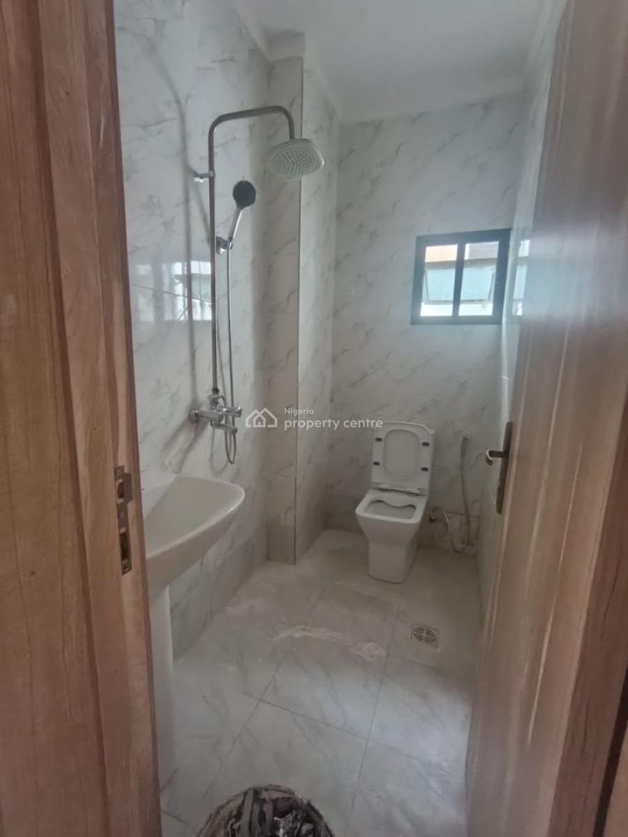 Standard 2 Bedroom Apartment Available, Spar Road, Ikate, Lekki, Lagos, Flat / Apartment for Rent