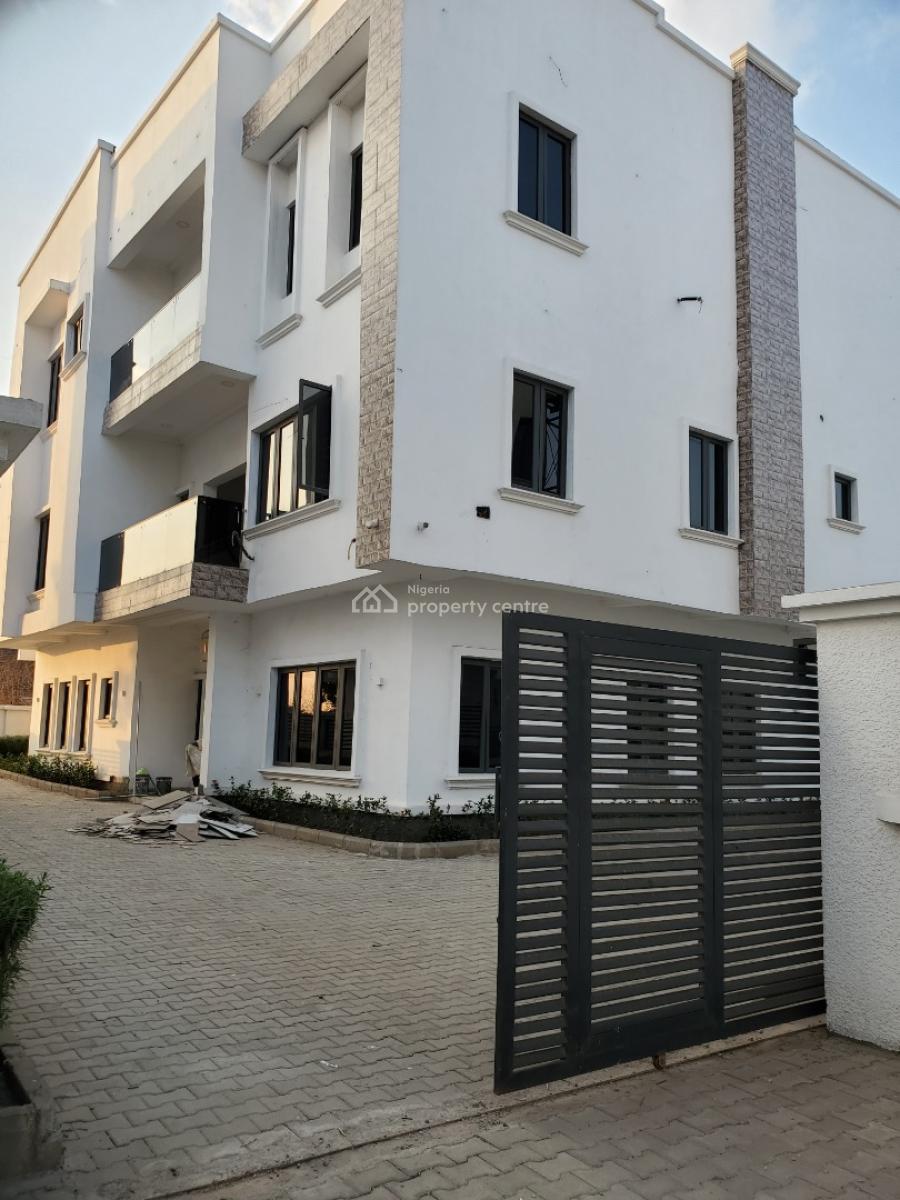 Luxury 7-bedroom Semi-detached Duplex with 4 Parlour, Asokoro District, Abuja, Semi-detached Duplex for Sale