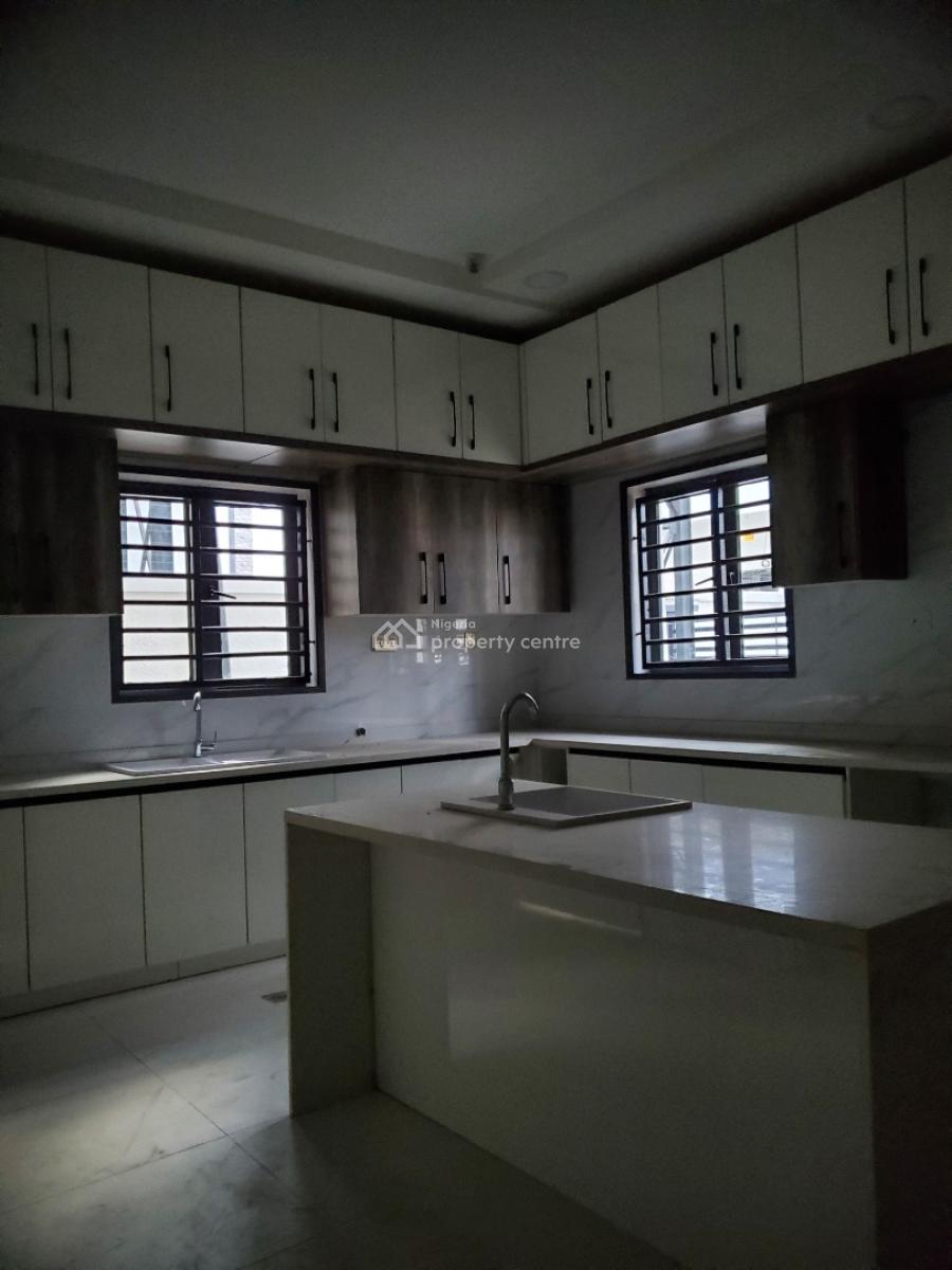 Luxury 7-bedroom Semi-detached Duplex with 4 Parlour, Asokoro District, Abuja, Semi-detached Duplex for Sale