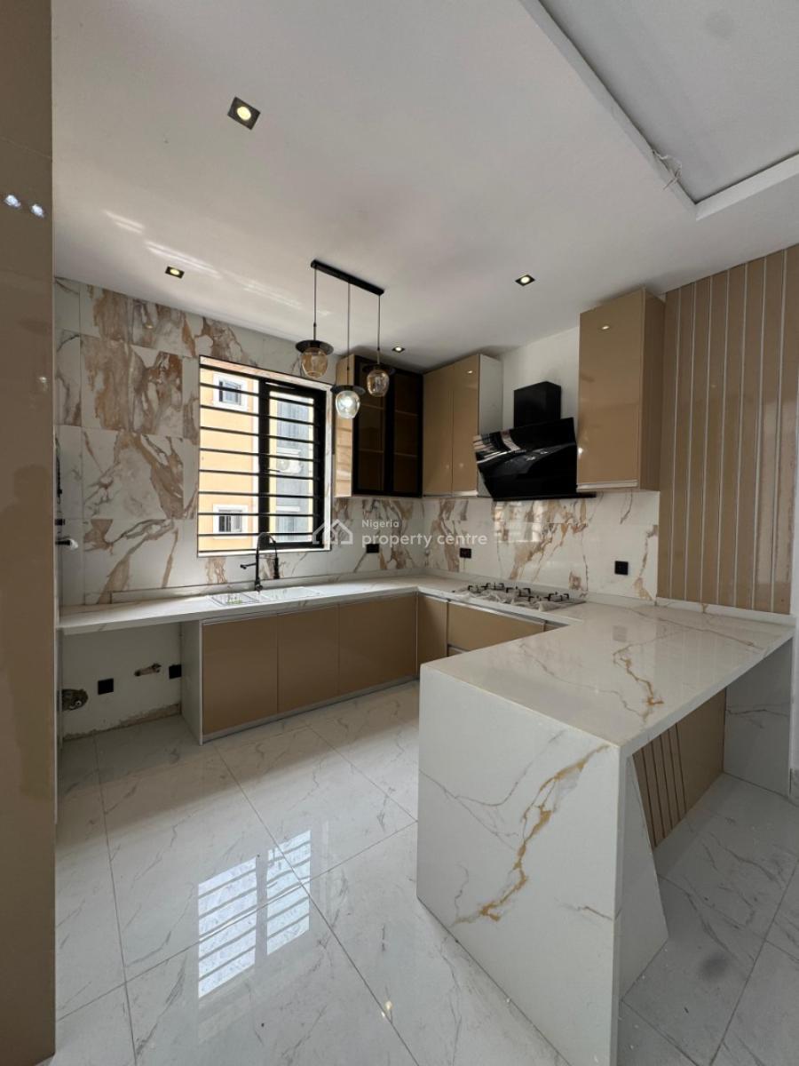 Contemporary Designed 2 Bedroom Apartment Suitable for Investment, Lekki Phase 1, Lekki, Lagos, Flat / Apartment for Sale