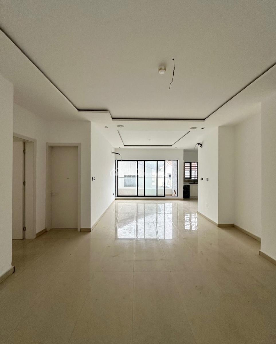 Lovely 2 Bedroom Apartment with Bq, Lekki Phase 1, Lekki Phase 1, Lekki, Lagos, Block of Flats for Sale