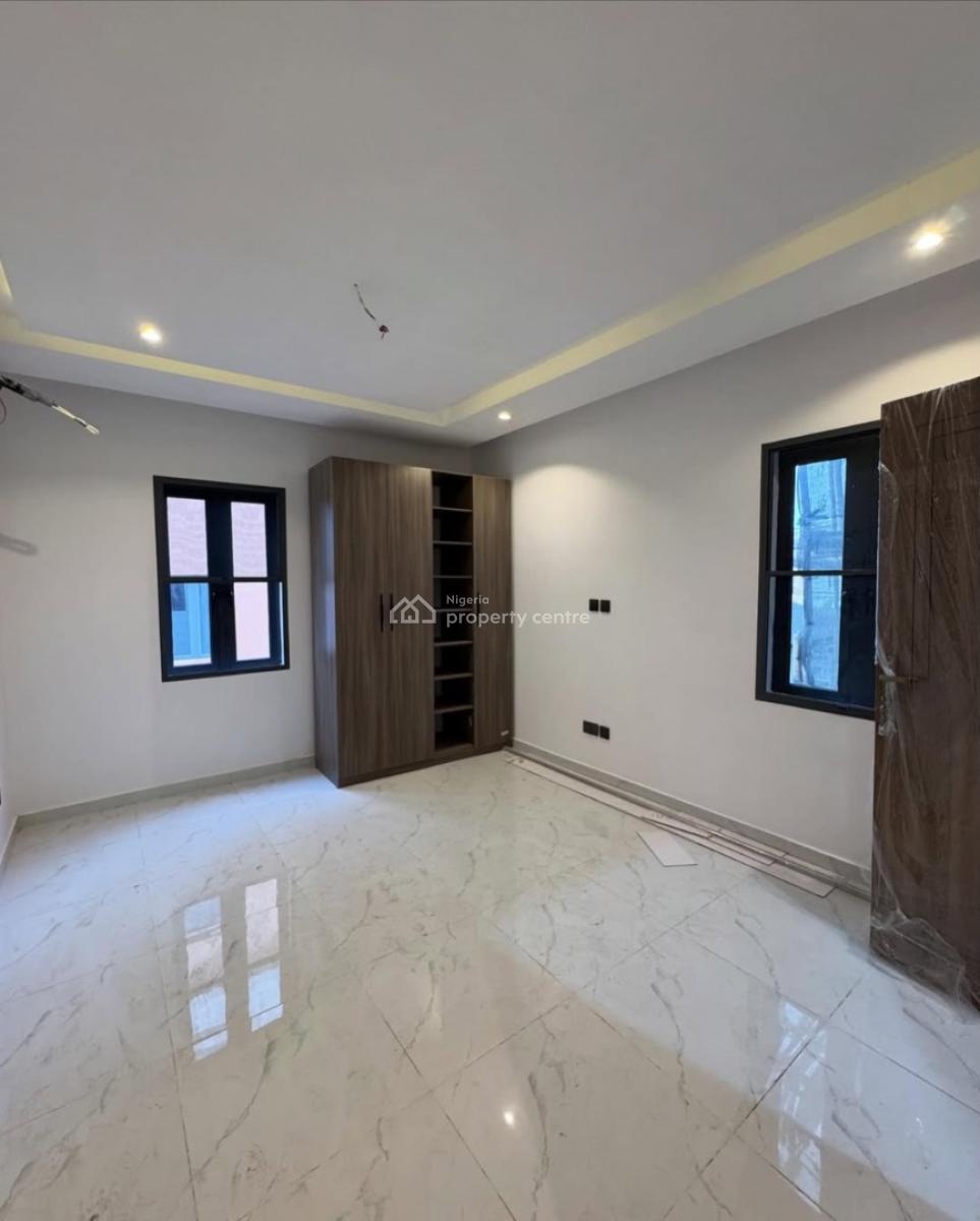 2 Bedroom Apartment in a Secure Environment, Ikate, Lekki, Lagos, Flat / Apartment for Sale