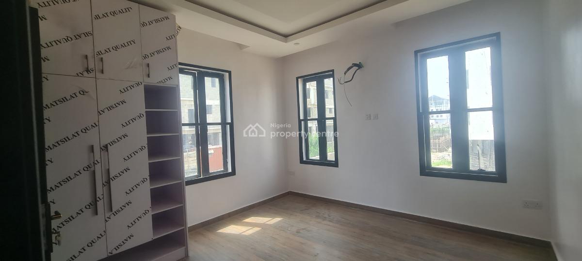 Well Finished 3 Bedroom Flat, Congress Park, Lekki Phase 1, Lekki, Lagos, Flat / Apartment for Rent