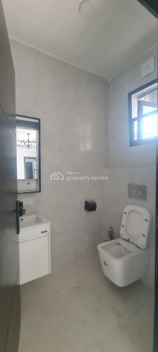 Well Finished 3 Bedroom Flat, Congress Park, Lekki Phase 1, Lekki, Lagos, Flat / Apartment for Rent