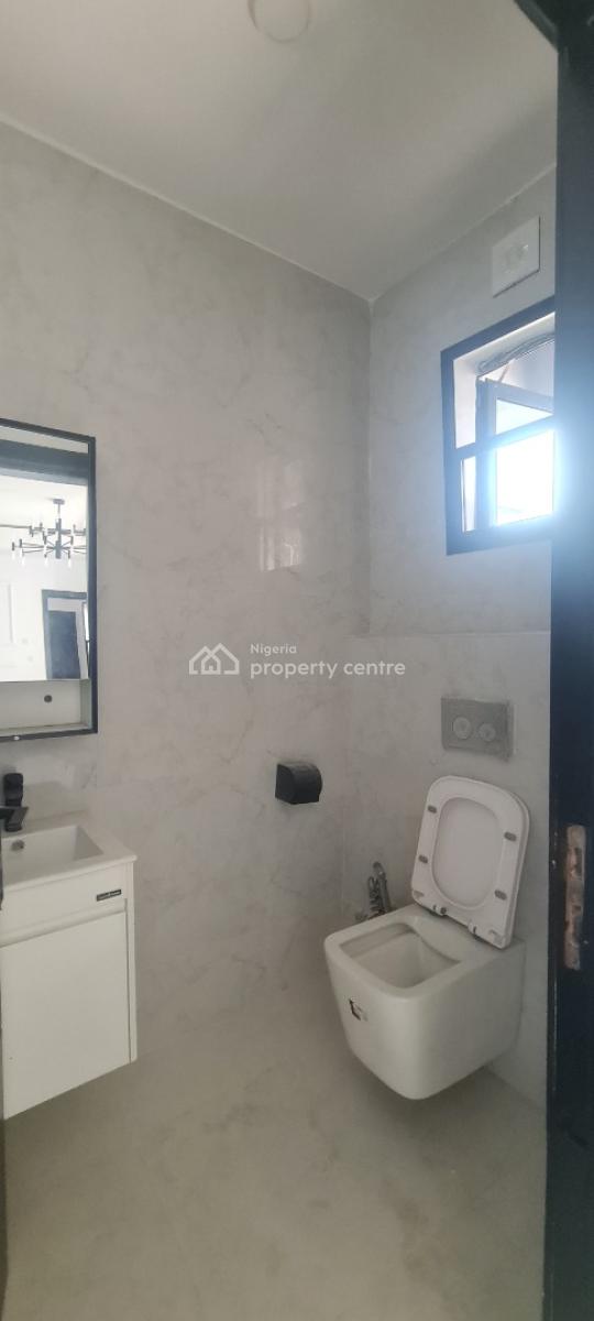 Well Finished 3 Bedroom Flat, Congress Park, Lekki Phase 1, Lekki, Lagos, Flat / Apartment for Rent