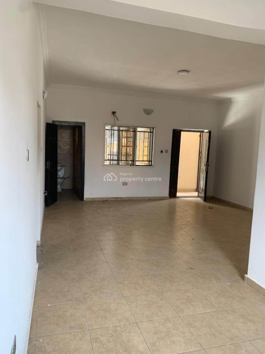 Spacious 3 Bedroom, Osapa, Lekki, Lagos, Flat / Apartment for Rent