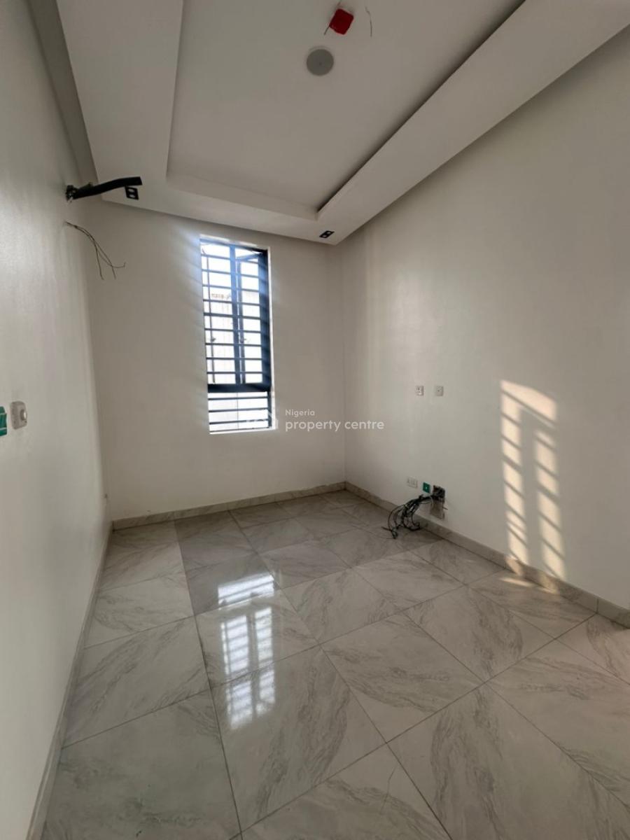 Commercial 5 Bedroom Fully Detached with Bq, Commercial Area, Ologolo, Lekki, Lagos, Detached Duplex for Sale