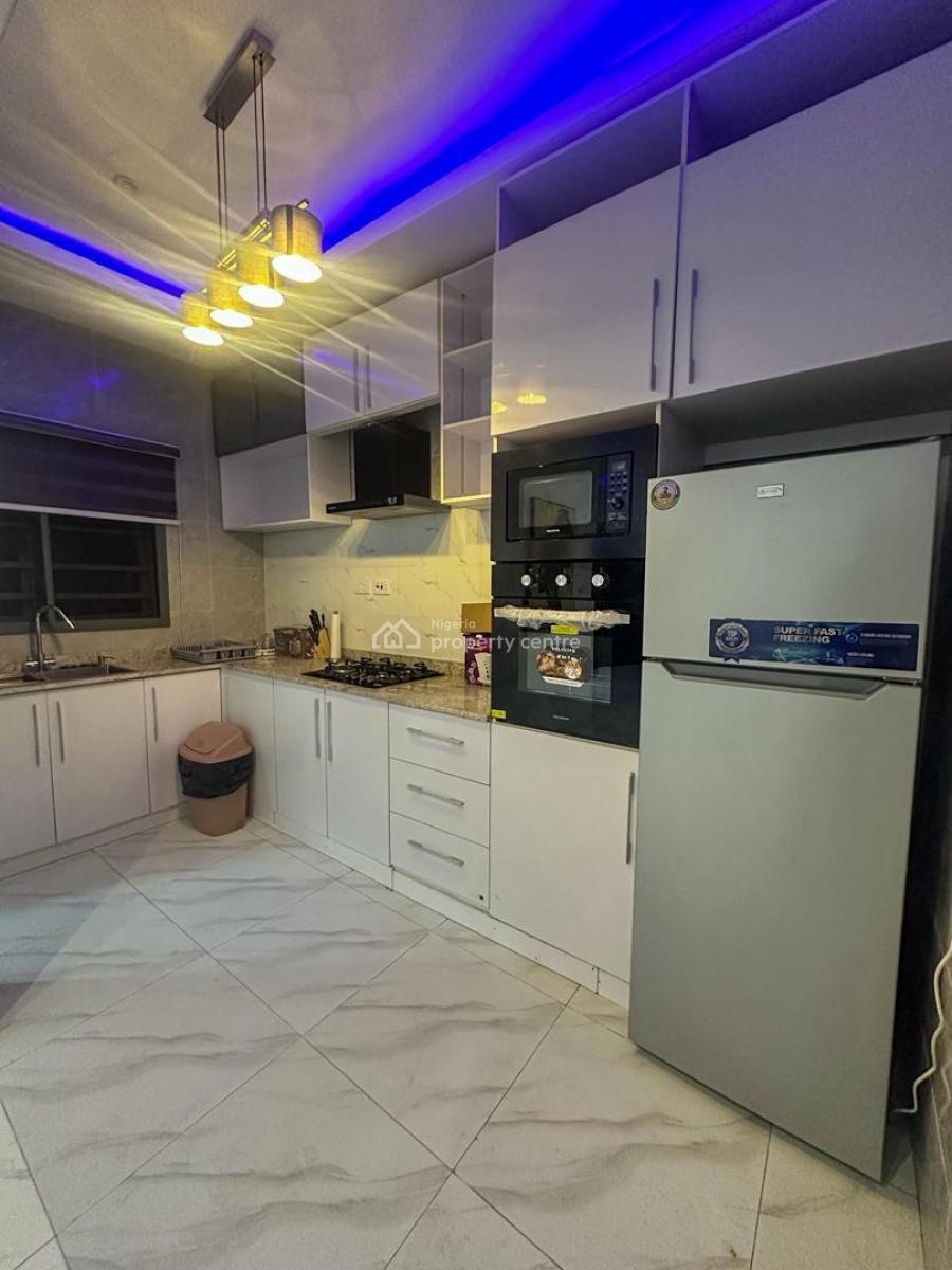 3 Bedroom Apartment, Lekki Phase 1, Lekki, Lagos, Flat / Apartment Short Let