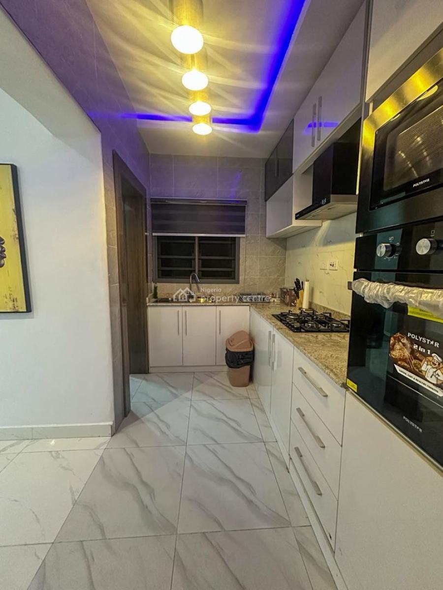 3 Bedroom Apartment, Lekki Phase 1, Lekki, Lagos, Flat / Apartment Short Let