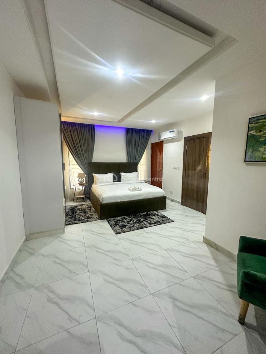 3 Bedroom Apartment, Lekki Phase 1, Lekki, Lagos, Flat / Apartment Short Let