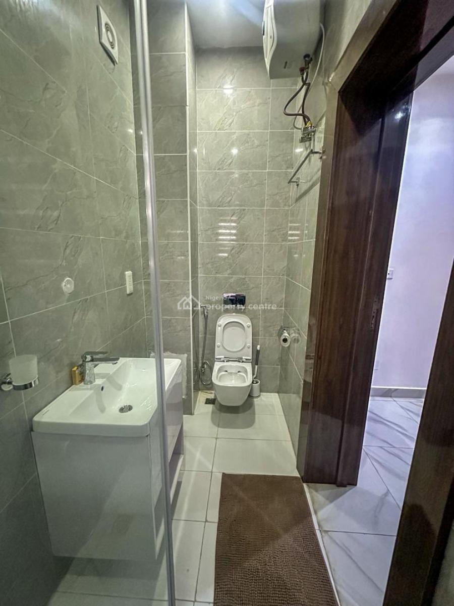 3 Bedroom Apartment, Lekki Phase 1, Lekki, Lagos, Flat / Apartment Short Let