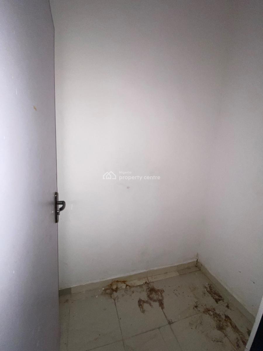 4 Bedroom, Osapa, Lekki, Lagos, Semi-detached Duplex for Sale