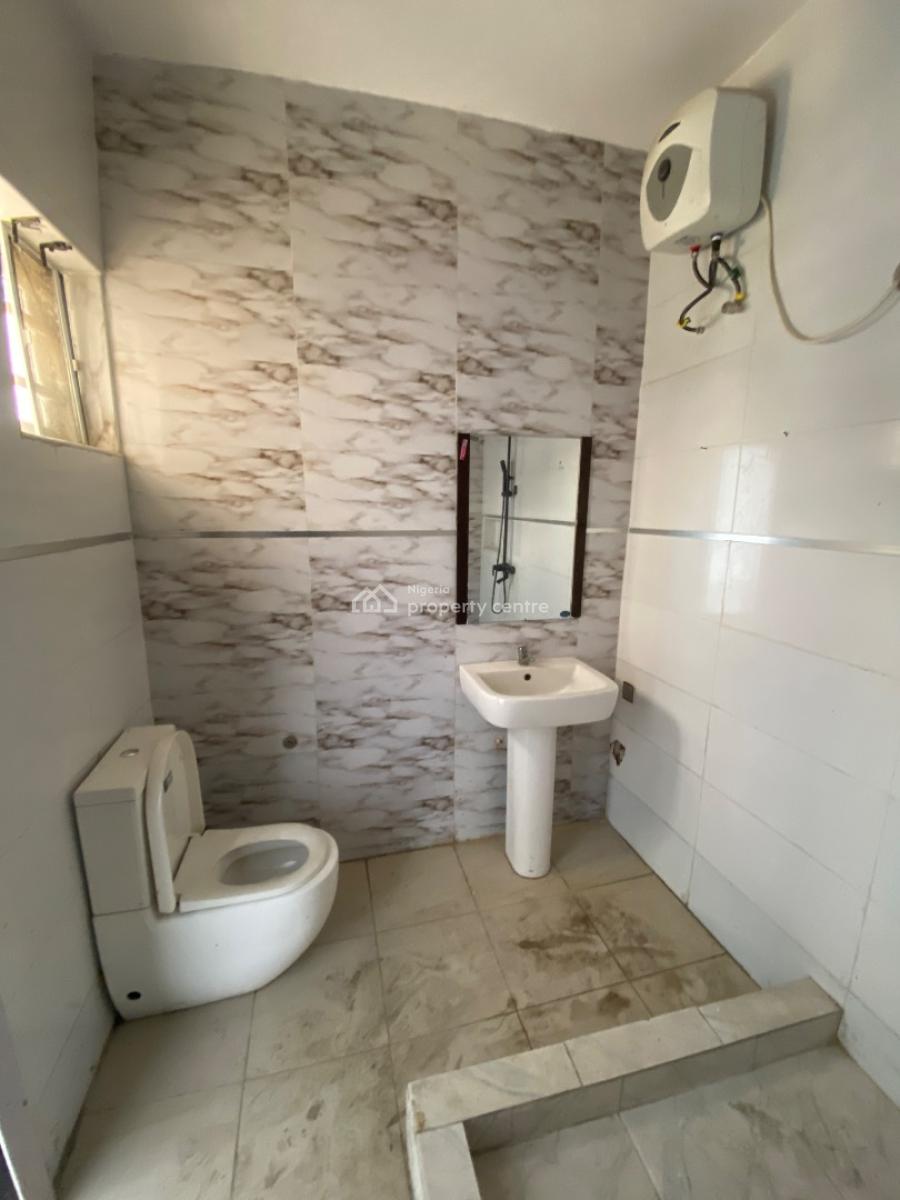 4 Bedroom, Osapa, Lekki, Lagos, Semi-detached Duplex for Sale