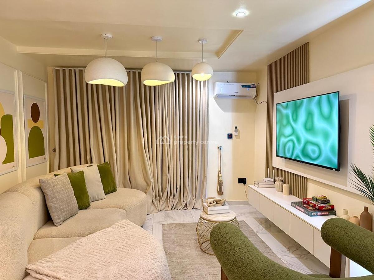 Luxurious and Spacious 1 Bedroom Penthouse, Off Freedom Way, Lekki Phase 1, Lekki, Lagos, Flat / Apartment Short Let