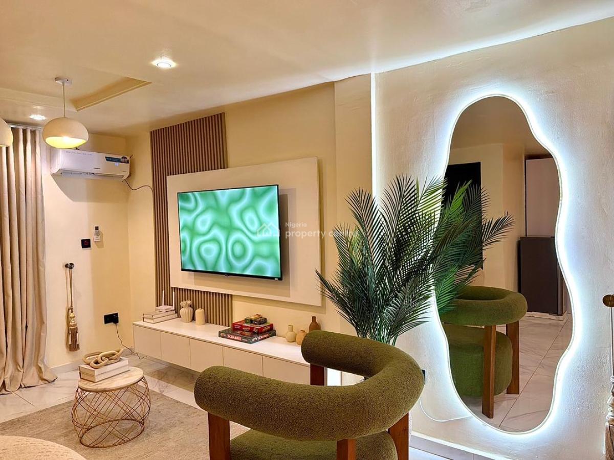 Luxurious and Spacious 1 Bedroom Penthouse, Off Freedom Way, Lekki Phase 1, Lekki, Lagos, Flat / Apartment Short Let