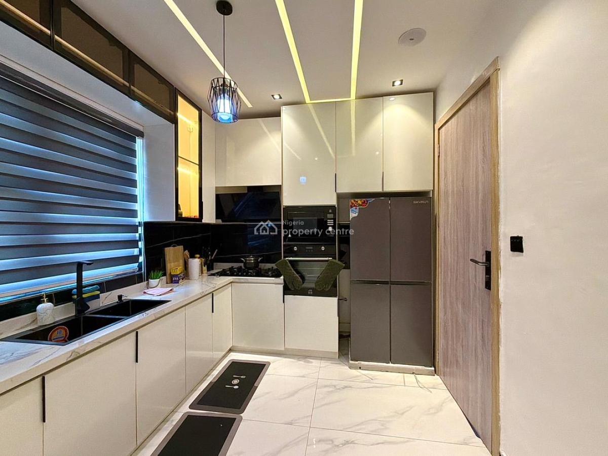 2 Bedr Apartment with Swimming Pool and Elevator, Brownstone Estate, Ikate, Lekki, Lagos, Flat / Apartment Short Let