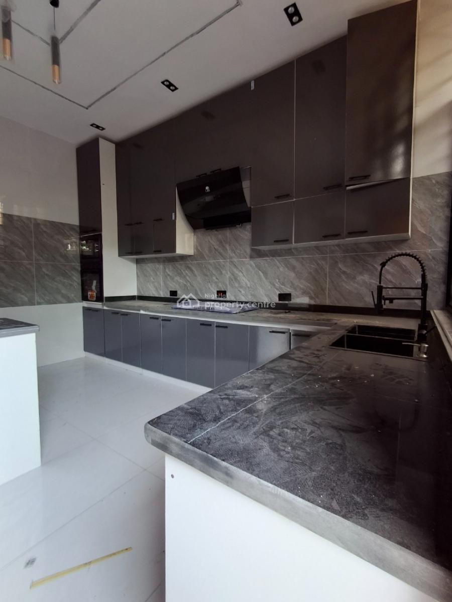 4bedroom Terrace Duplex with Spacious Rooms, By Chevron Toll Gate, Lekki Phase 2, Lekki, Lagos, Terraced Duplex for Sale