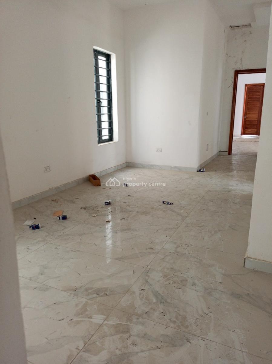 5bedroom Home with Pool Fitted Kitchen in Executive Residential Estate, Residential Estate, Ologolo, Lekki, Lagos, Detached Duplex for Sale