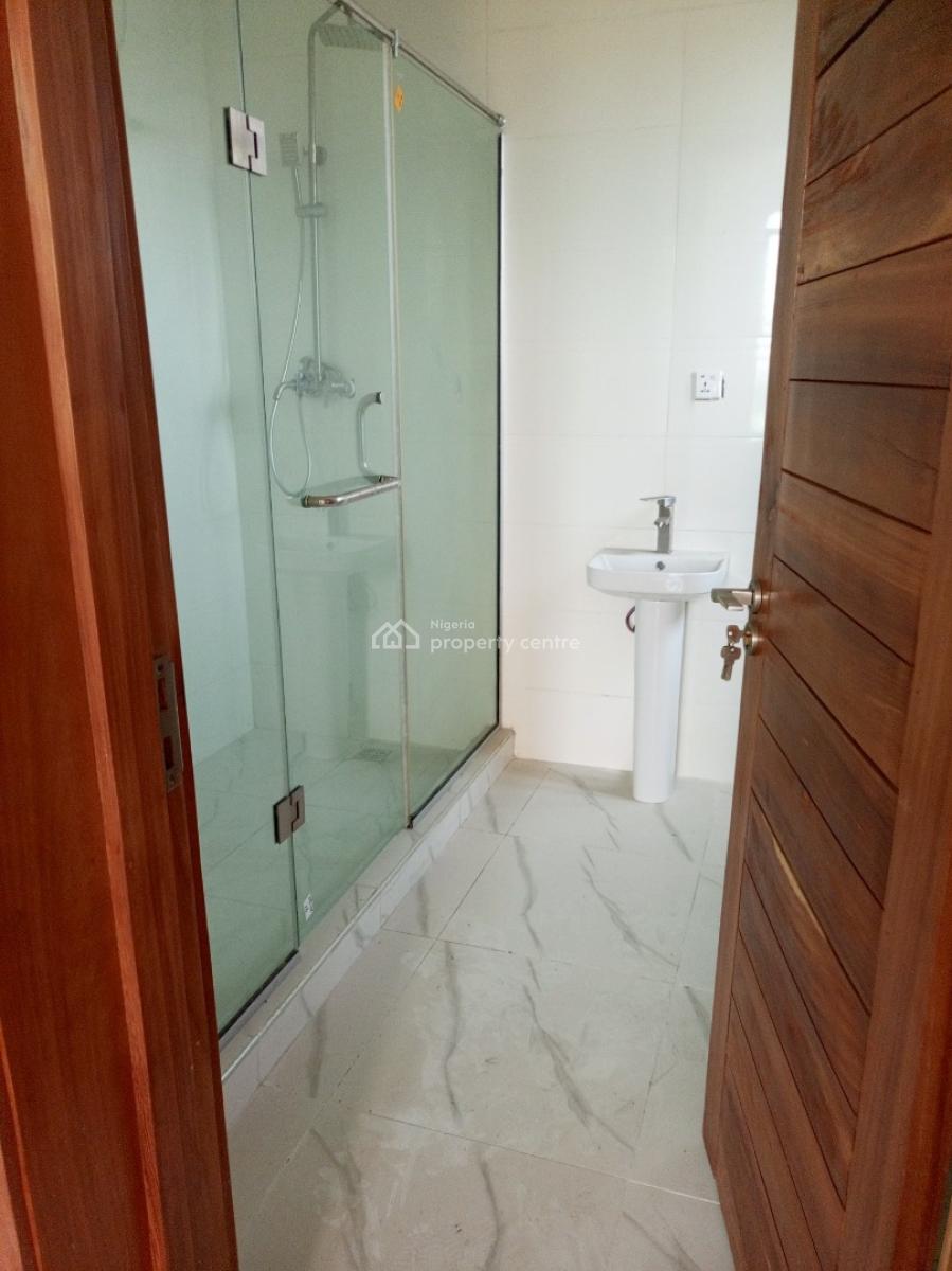 5bedroom Home with Pool Fitted Kitchen in Executive Residential Estate, Residential Estate, Ologolo, Lekki, Lagos, Detached Duplex for Sale