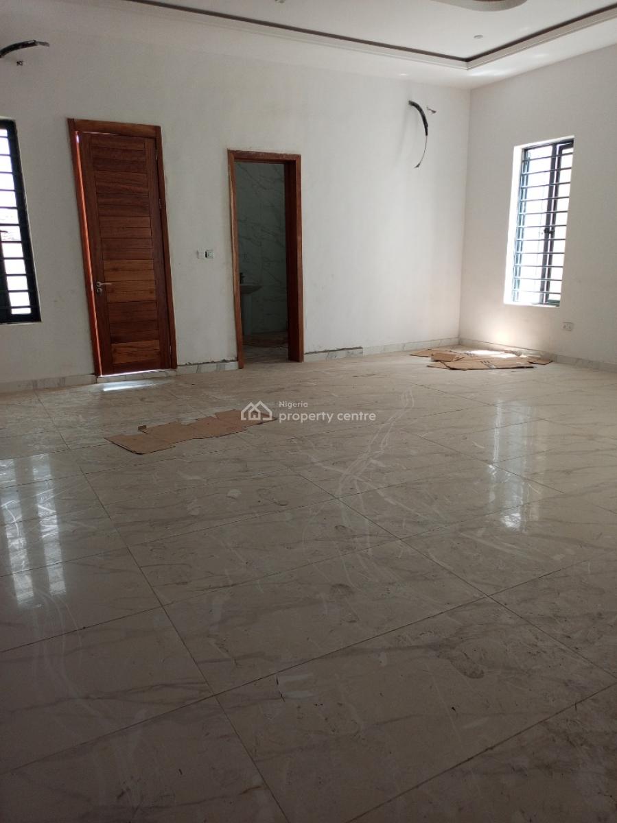 5bedroom Home with Pool Fitted Kitchen in Executive Residential Estate, Residential Estate, Ologolo, Lekki, Lagos, Detached Duplex for Sale