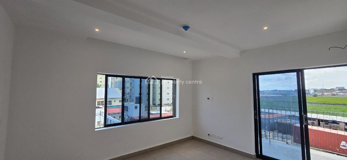 Well Built 2 Bedroom Flat with a Staff Room, Freedom Way, Lekki Phase 1, Lekki, Lagos, Flat / Apartment for Sale