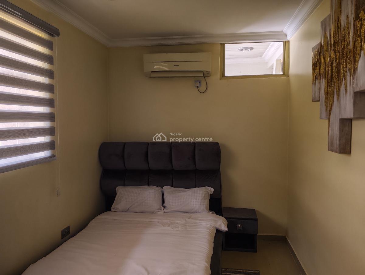 Furnished 2 Bedrooms Flat, Abidjan Street, Zone 3, Wuse, Abuja, Flat / Apartment for Rent