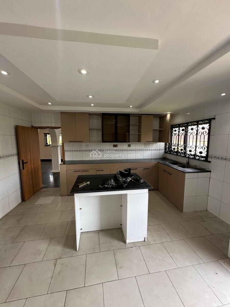 Well Maintained Spacious 3 Bedroom Apartment on The 2nd Floor, Parkview, Ikoyi, Lagos, Flat / Apartment for Rent