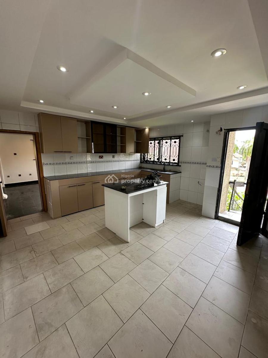 Well Maintained Spacious 3 Bedroom Apartment on The 2nd Floor, Parkview, Ikoyi, Lagos, Flat / Apartment for Rent