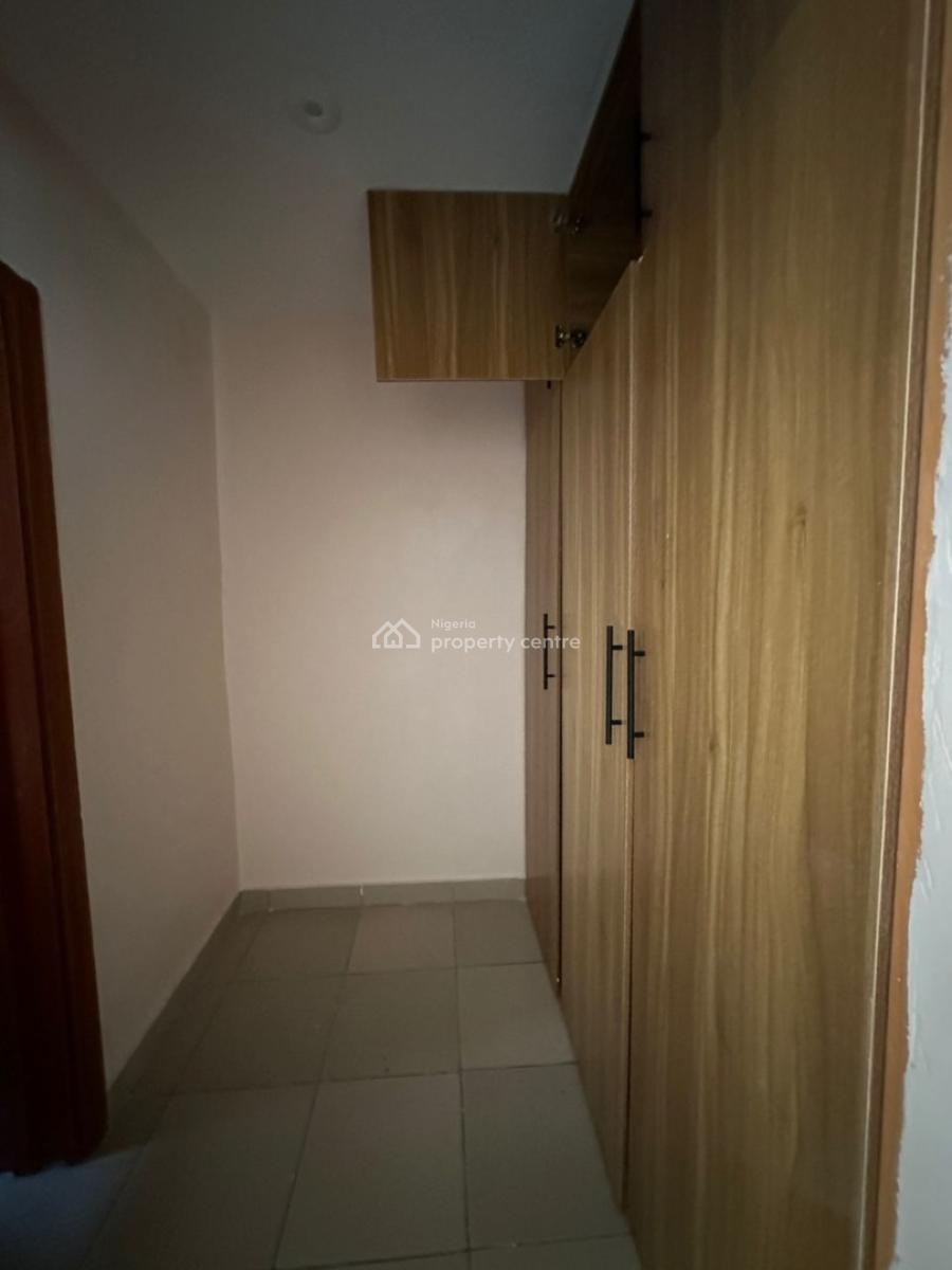 Well Maintained Spacious 3 Bedroom Apartment on The 2nd Floor, Parkview, Ikoyi, Lagos, Flat / Apartment for Rent
