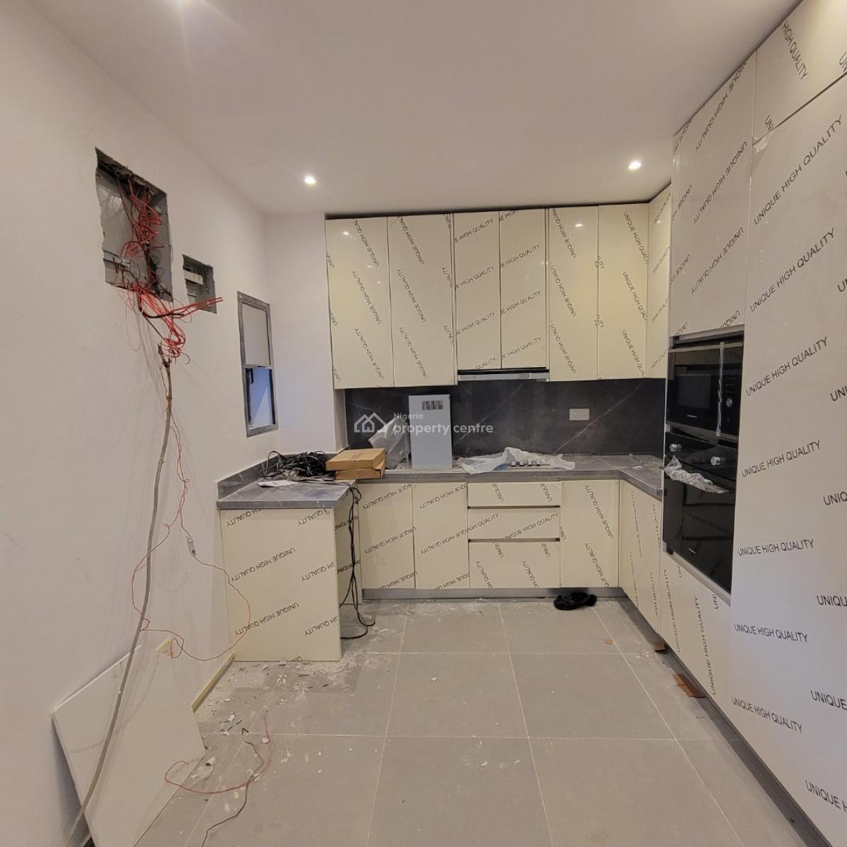 Enormous 2 Bedroom Apartment with an Elevator, Gym and Bq, Ikate, Lekki, Lagos, Flat / Apartment for Sale