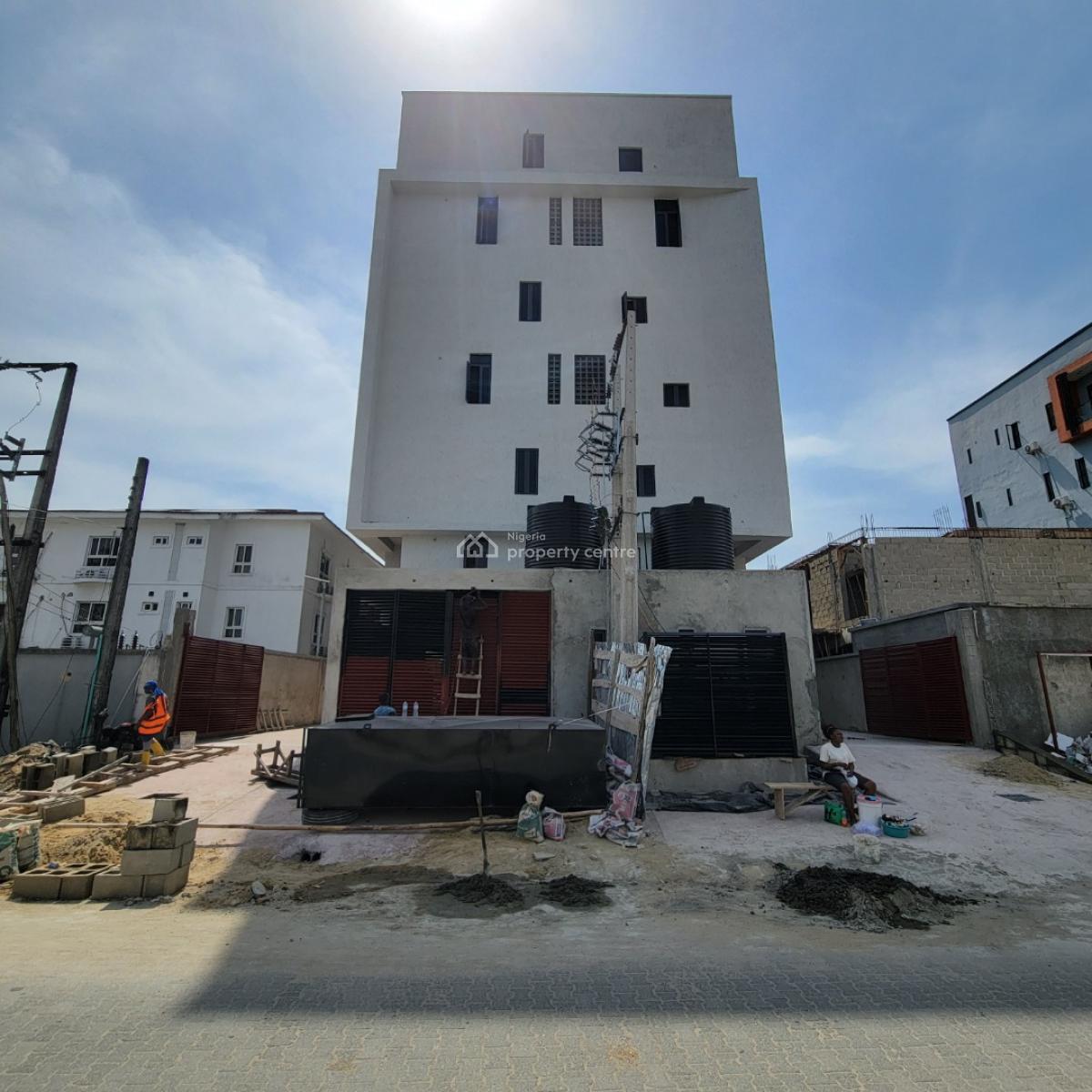 Enormous 2 Bedroom Apartment with an Elevator, Gym and Bq, Ikate, Lekki, Lagos, Flat / Apartment for Sale