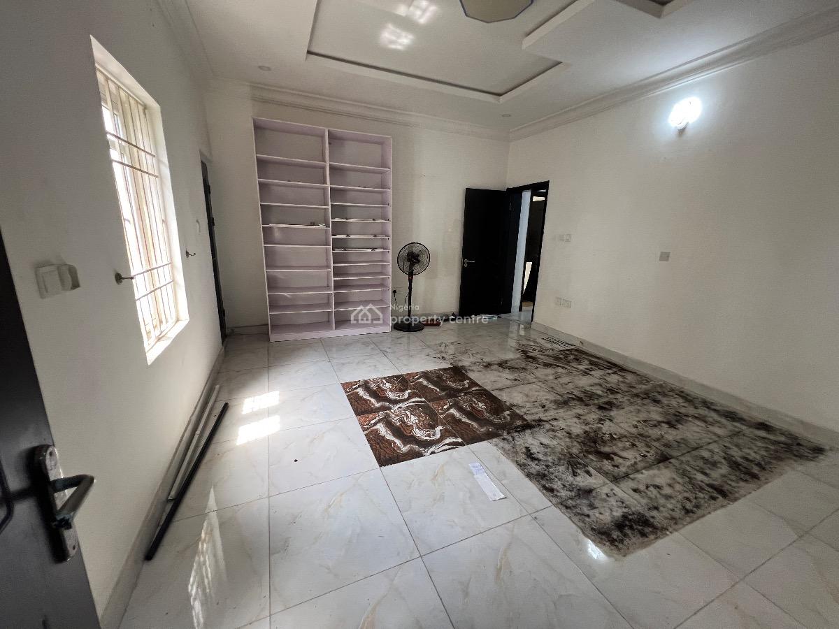 2 Bedroom Flat, Lekki Phase 1, Lekki, Lagos, Flat / Apartment for Rent