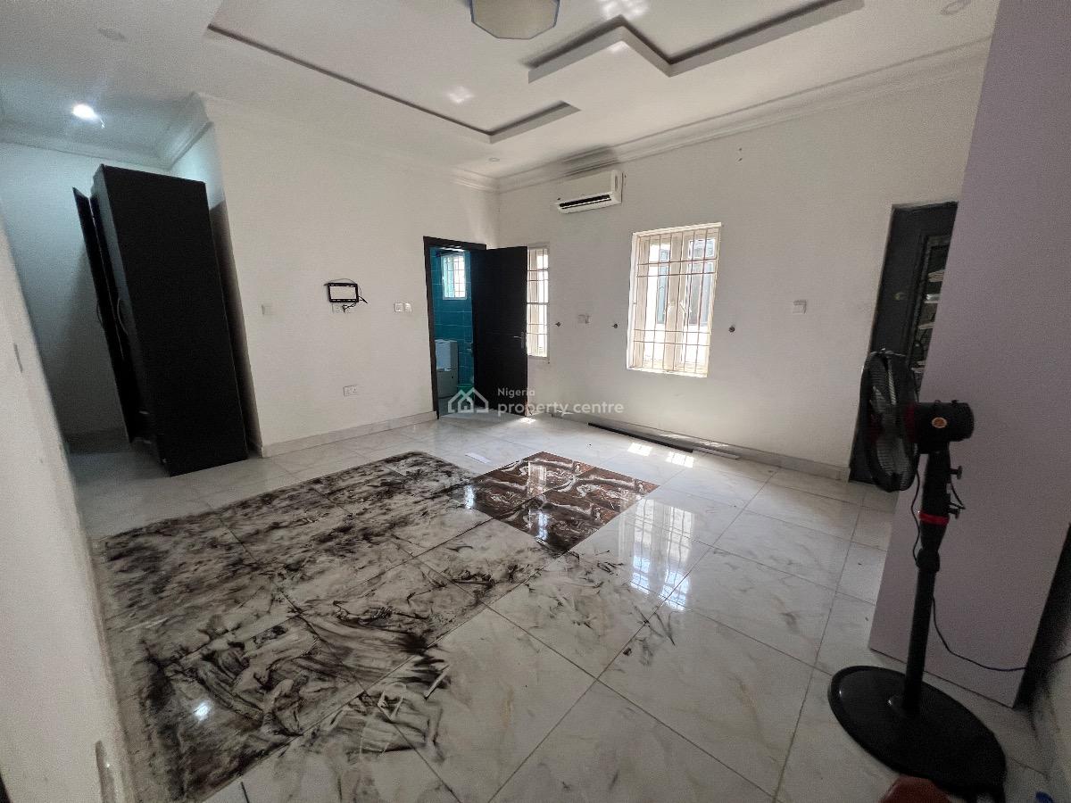 2 Bedroom Flat, Lekki Phase 1, Lekki, Lagos, Flat / Apartment for Rent