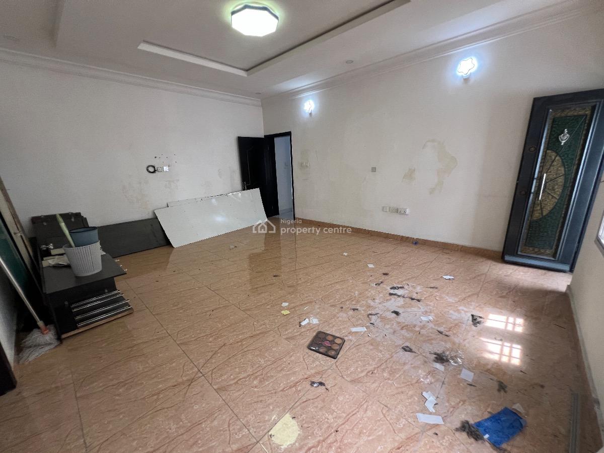2 Bedroom Flat, Lekki Phase 1, Lekki, Lagos, Flat / Apartment for Rent