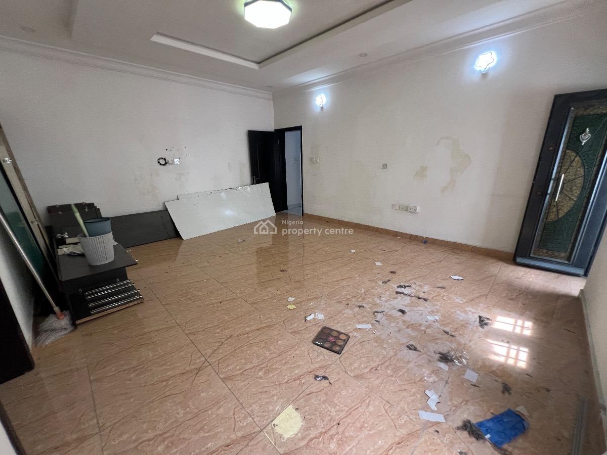 2 Bedroom Flat, Lekki Phase 1, Lekki, Lagos, Flat / Apartment for Rent