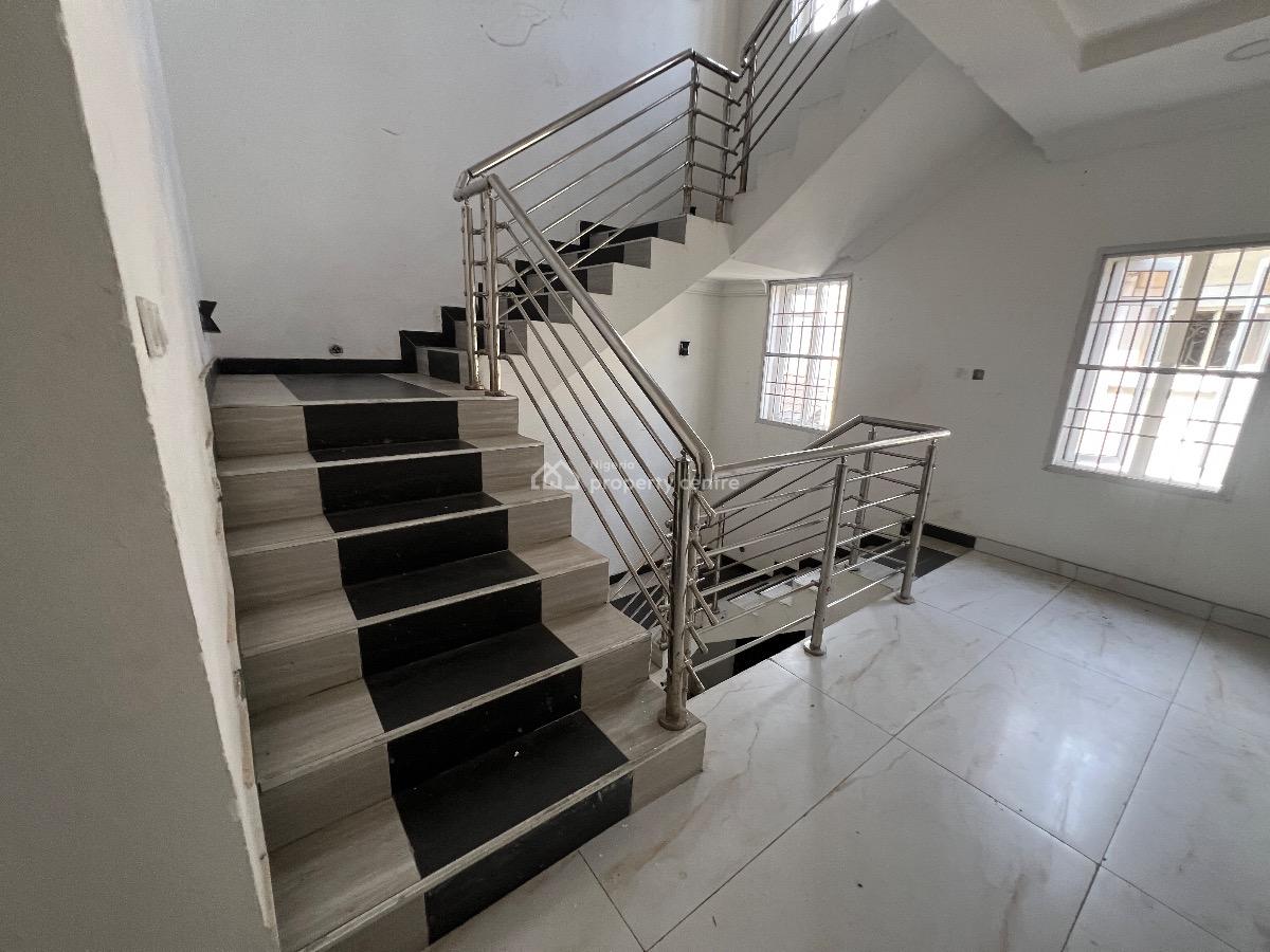 2 Bedroom Flat, Lekki Phase 1, Lekki, Lagos, Flat / Apartment for Rent