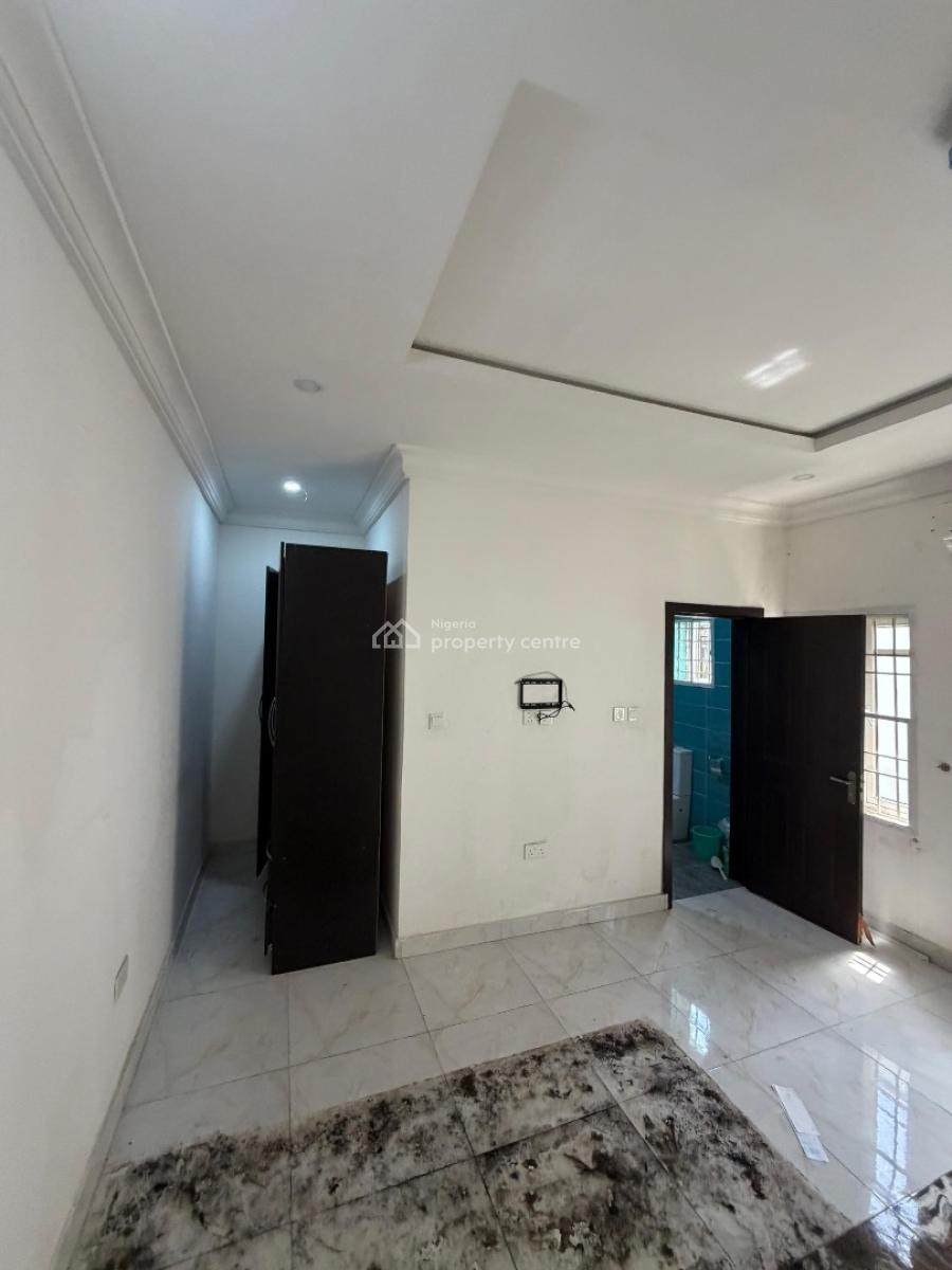 a Spacious and Beautifully Finished 2 Bedroom Apartment, Lekki Phase 1, Lekki, Lagos, Flat / Apartment for Rent