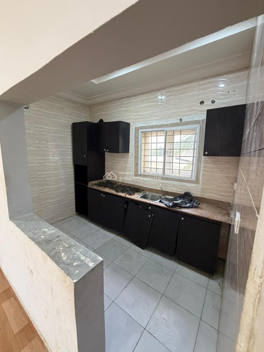 a Spacious and Beautifully Finished 2 Bedroom Apartment, Lekki Phase 1, Lekki, Lagos, Flat / Apartment for Rent