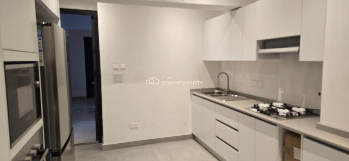 Well-built 3 Bedroom Flat with a Staff Room, Freedom Way, Lekki Phase 1, Lekki, Lagos, Flat / Apartment for Sale