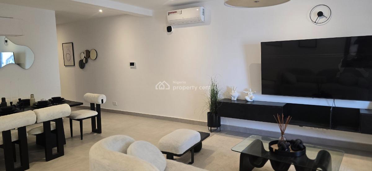 Well-built 3 Bedroom Flat with a Staff Room, Freedom Way, Lekki Phase 1, Lekki, Lagos, Flat / Apartment for Sale