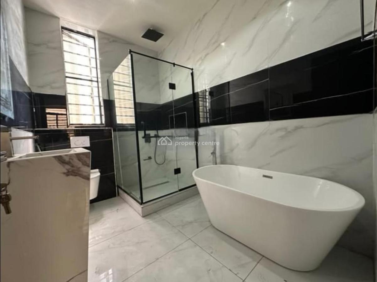 Well Finished 3 Bedroom Apartments, Lekki Phase 1, Lekki, Lagos, Flat / Apartment for Sale