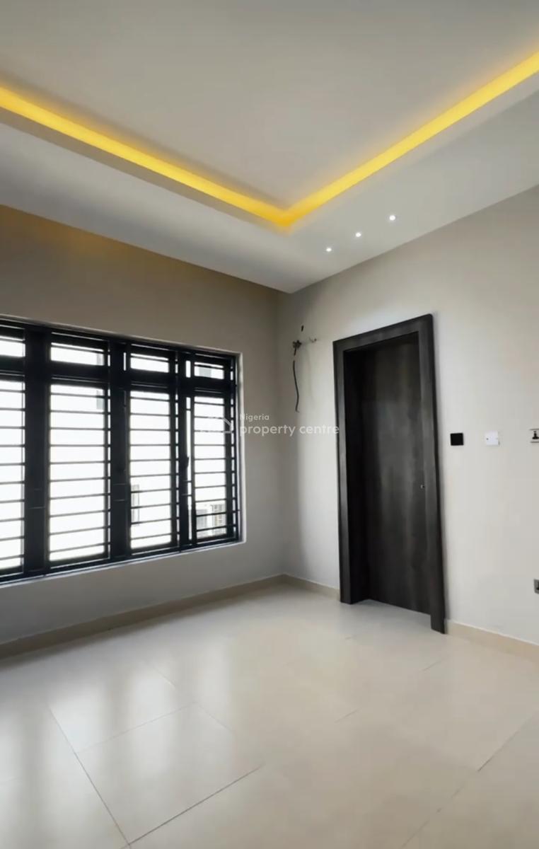 Luxury 5-bedroom Fully Detached Duplex/triplex with a Room Bq  Guzape, Guzape District, Abuja, Detached Duplex for Sale