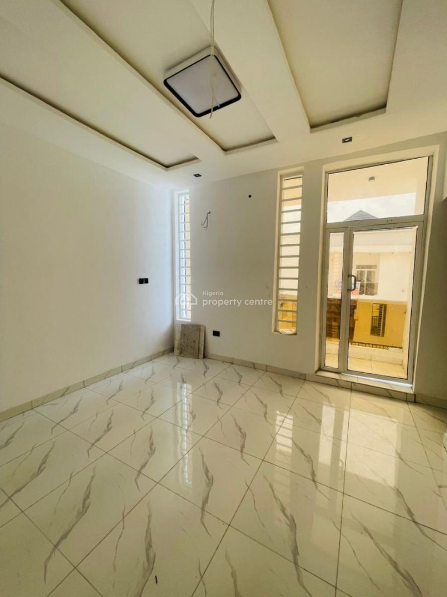 Distress of 4 Bedroom Duplex with C of O, Ikota, Lekki, Lagos, Semi-detached Duplex for Sale