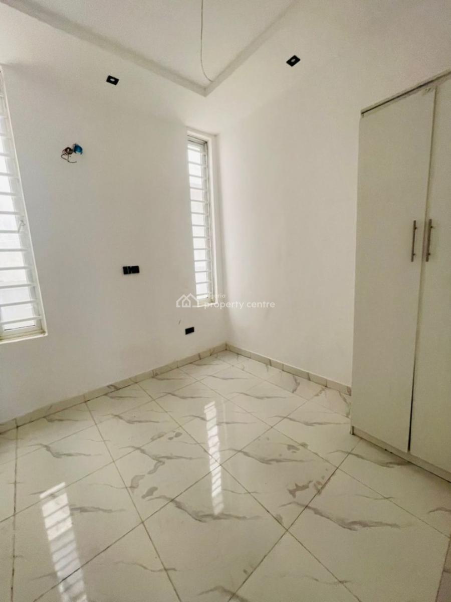 Distress of 4 Bedroom Duplex with C of O, Ikota, Lekki, Lagos, Semi-detached Duplex for Sale