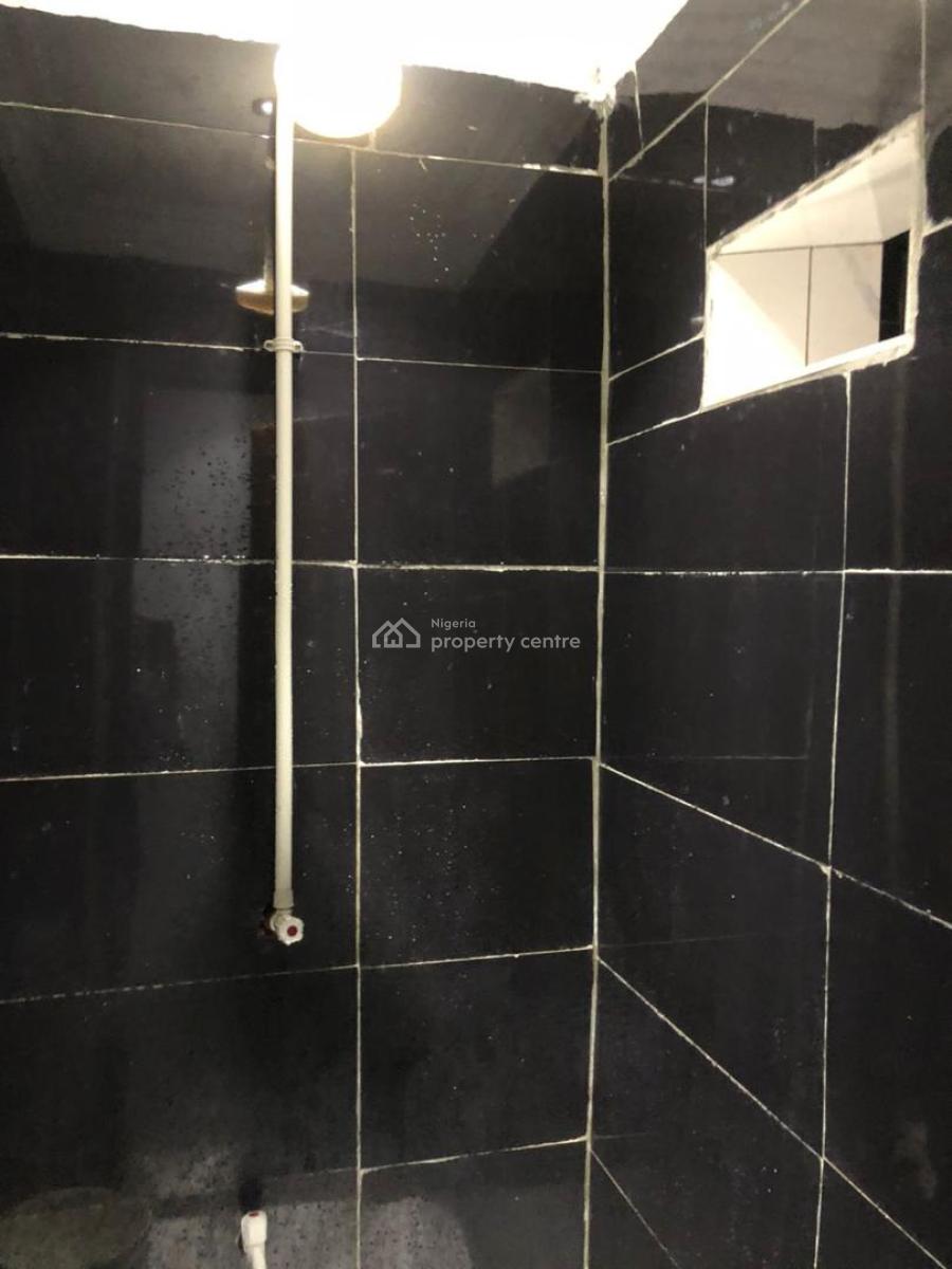 Bq with 24 Hours Power to Share Kitchen & Bathroom, on Admiralty Way, Lekki Phase 1, Lekki, Lagos, Self Contain (single Rooms) for Rent