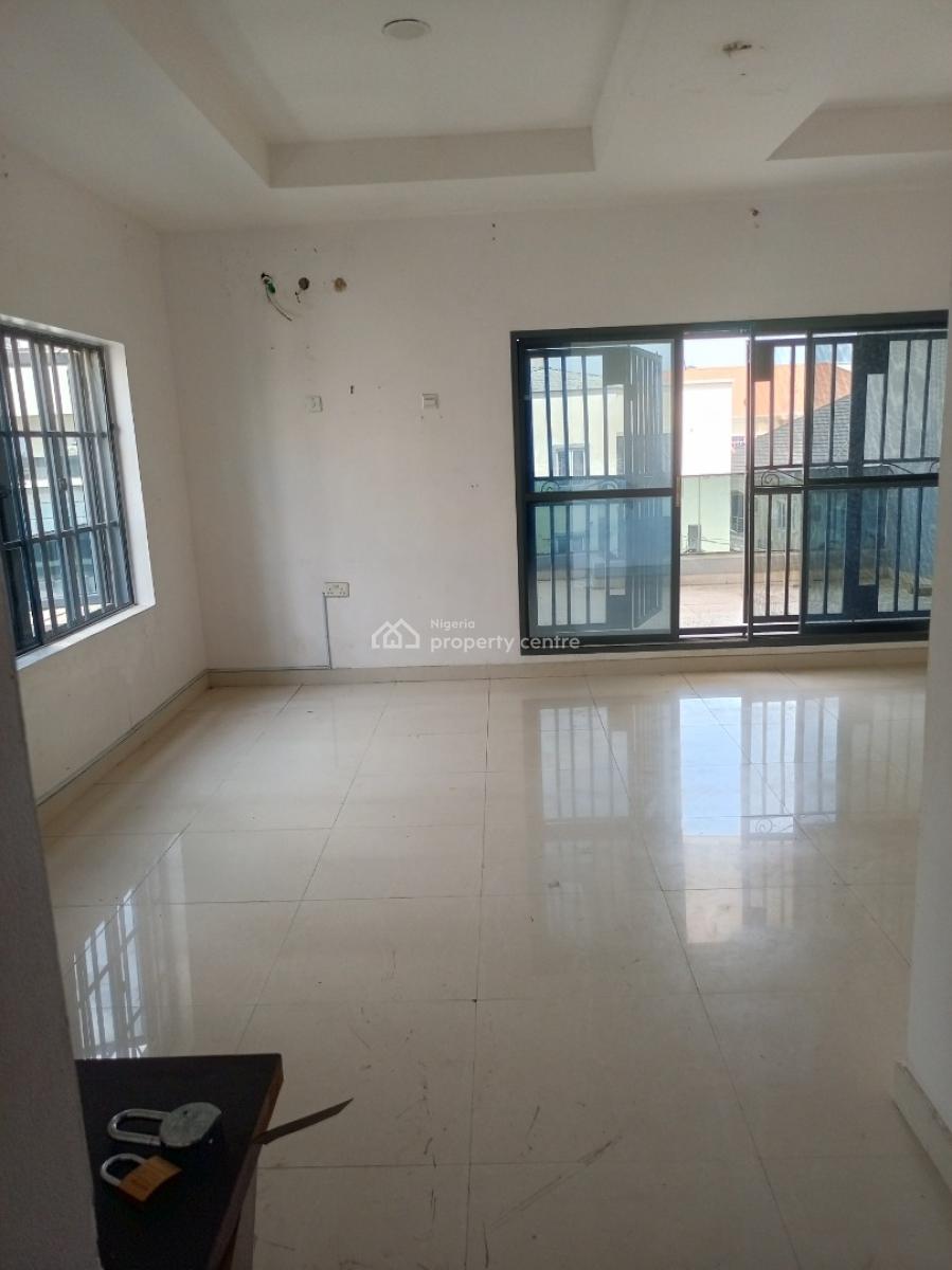 3 Bedroom Duplex with Bq Rooftop, 2 Sitting Rooms, Lekki Phase 1, Lekki, Lagos, Semi-detached Duplex for Rent
