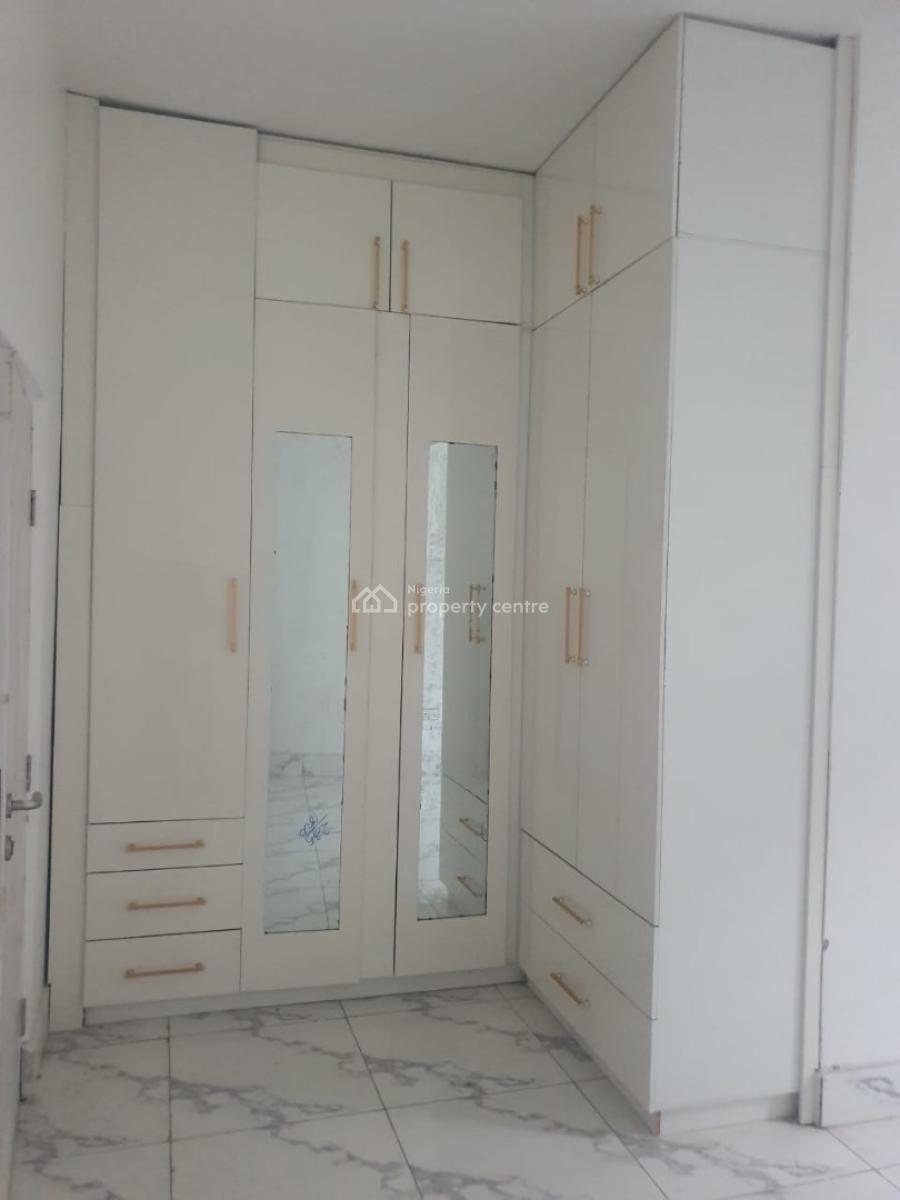 3 Bedroom Apartment Available, Spg Road, Ologolo, Lekki, Lagos, Flat / Apartment for Rent