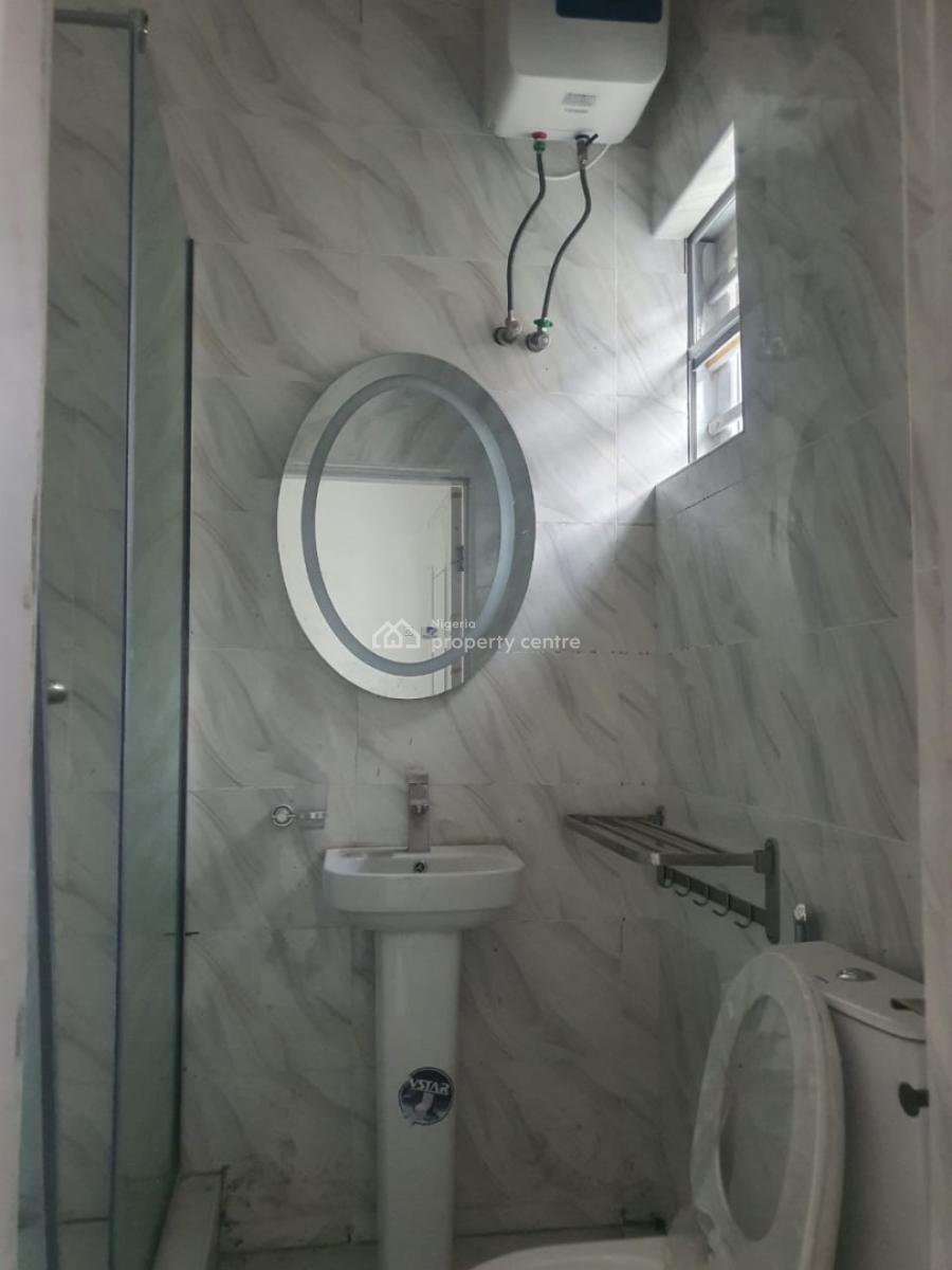 3 Bedroom Apartment Available, Spg Road, Ologolo, Lekki, Lagos, Flat / Apartment for Rent