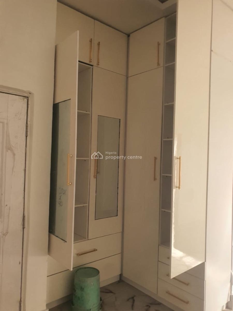 3 Bedroom Apartment Available, Spg Road, Ologolo, Lekki, Lagos, Flat / Apartment for Rent