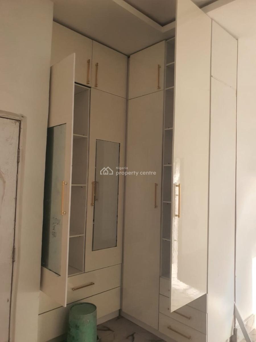 3 Bedroom Apartment Available, Spg Road, Ologolo, Lekki, Lagos, Flat / Apartment for Rent